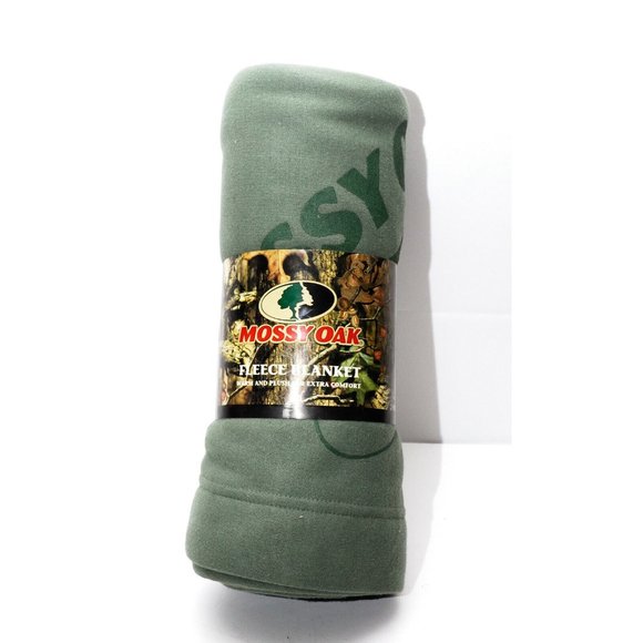 Mossy Oak Fleece Blanket 50"x60" Green  New  Warm and Plush for Extra Comfort - Picture 1 of 2